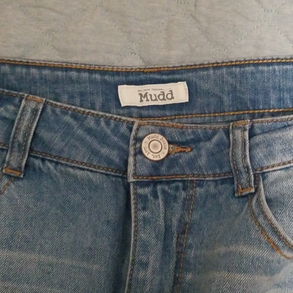 Mini skirt - Picture 3 of 3